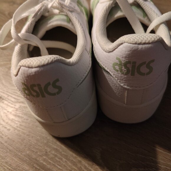 asics shoe - Picture 1 of 3